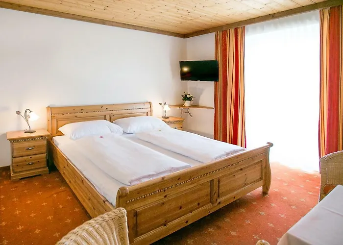 Wartenfels بيت ضيافة